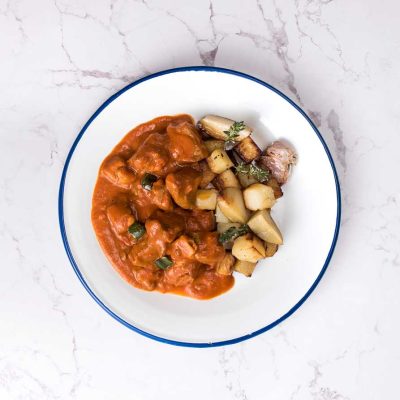 18.-Carne-en-salsa-con-cenital-papas